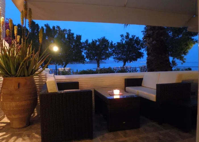 Ξενοδοχείο Agali Bay 2*